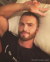 Миниатюра Мужчина Руслан Центр Фотография 